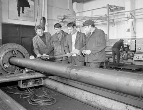 ǰ�K���нM������@̽����