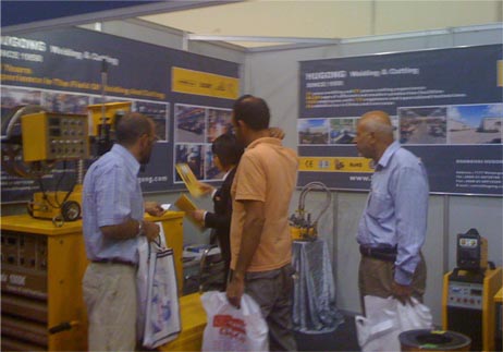 �����C���c����չ