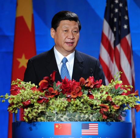 �������Q�����������@���S��