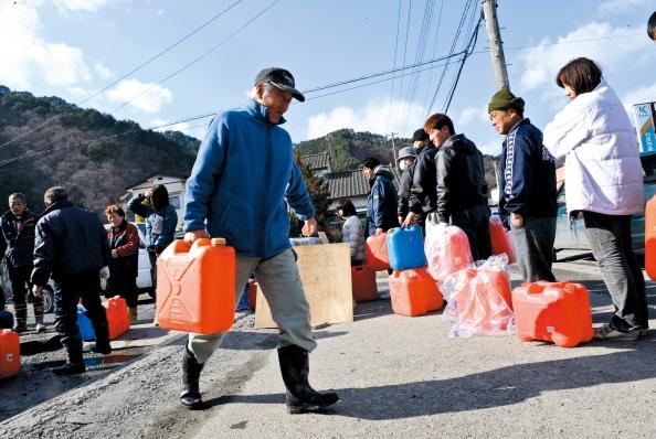 �ܞ�(z��i)����