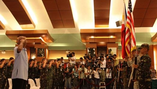 ����܊��