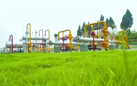 �����͚���